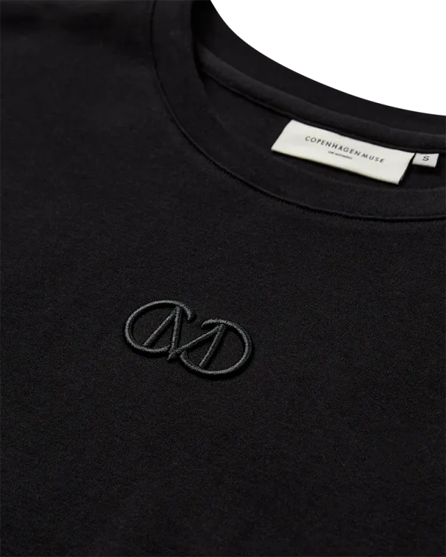 Muse tee black