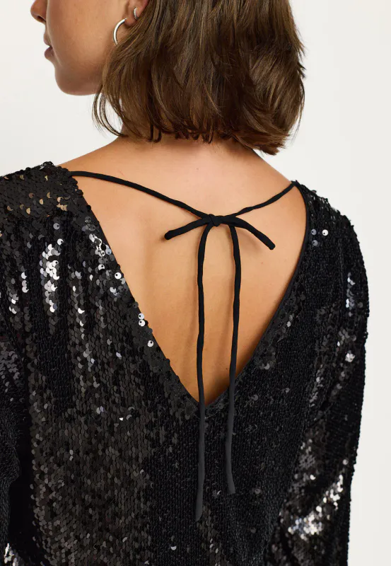 Black paljett dress